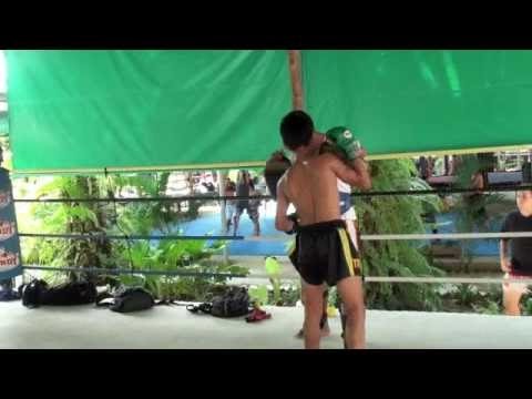 Nongkok prepares for his Lumpinee Stadium debut