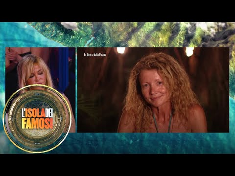 L'Isola dei Famosi - Lo scontro tra Vera Gemma e Angela Melillo
