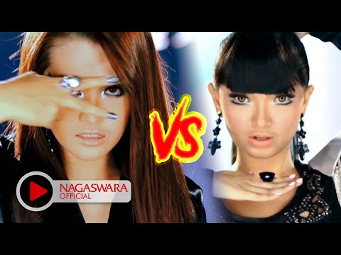 Zaskia Gotik vs Fitri Carlina - 1 Jam vs ABG Tua (Official Music Video NAGASWARA) #music