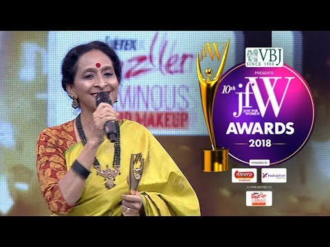 Bombay Jayashree at JFW Achievers Awards 2018 | Happy to receive this award on my Mother's Birthday