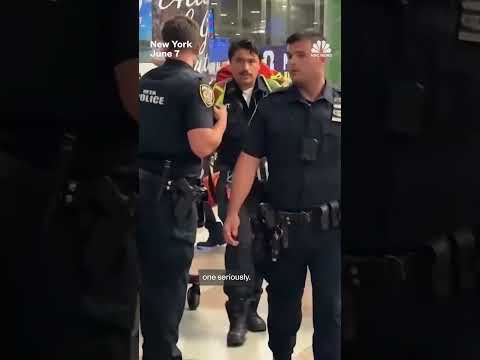 Six people stabbed at New York's Penn Station