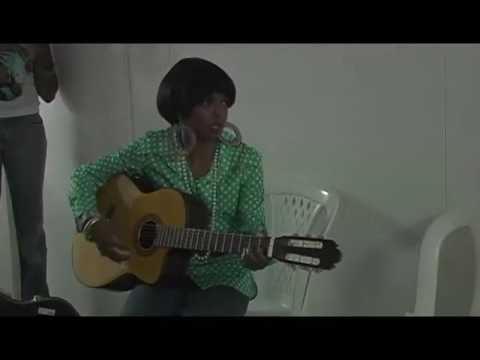 Thumbnail for Lauryn Hill Feat Wycleef Jean Aruba Fest 2005(backstage) by Lauryn Hill