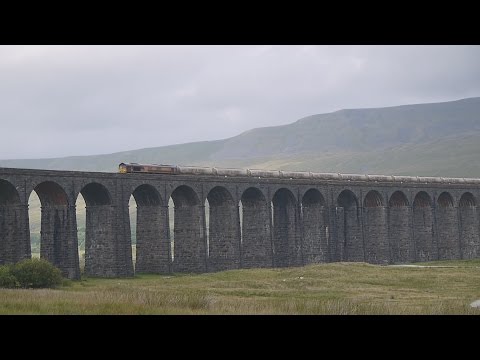 EWS 66192 & Clitheroe Castle Cement Train over RibbleHead Viaduct, Aug 2014