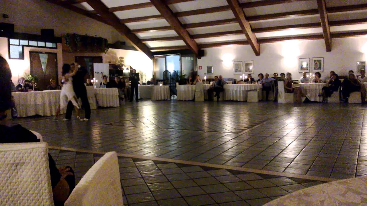 Alberto Scarico & Sabrina Rovelli - Milonga "Reliquias portena" (Francisco Canaro)