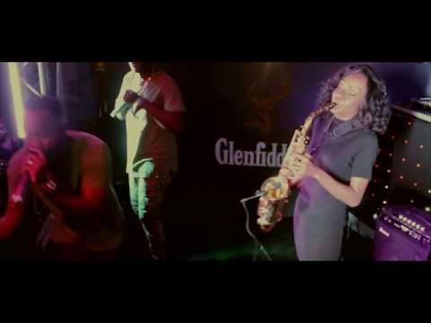 Gazza Feat. Suzy Eises - Get It On (LIVE) @ Monaco Lounge (windhoek) #RoyalteeTVExclusive