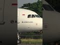 Nonton Dari Dekat Pesawat Batik Air Airbus A320-200 Take Off di Bandara Halim Perdana Kusuma Jakarta