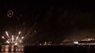 preview picture of video 'Queen Mary 2 10th Anniversary Fireworks'