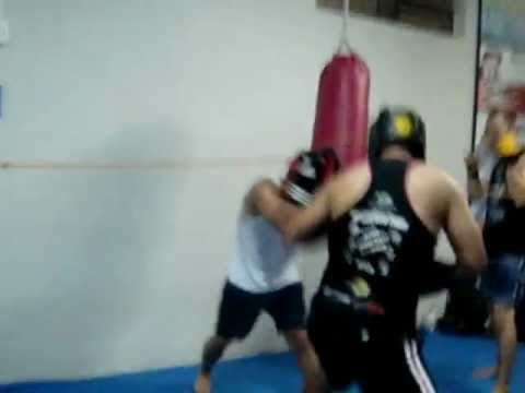 Eduadro Hulkinho X Waldiney - Round 1 13-04-12