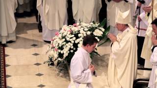 Święcenia kapłańskie 2015 -  nałożenie rąk przez abpa Marka Jędraszewskiego