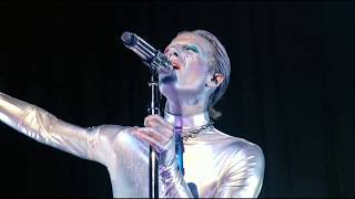 The Neighbourhood - Wiped Out (From Middle Of Somewhere Tour Documentary)