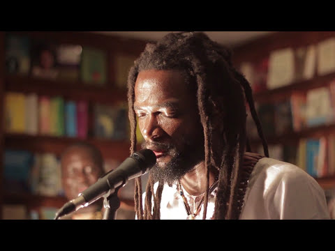 Beautiful Nubia - WHAT A FEELING! (Live)