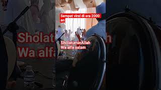 Download lagu sholatuminAllah wa alfa salam #sholawat #viral #wafiqazizah #qosidah #short mp3