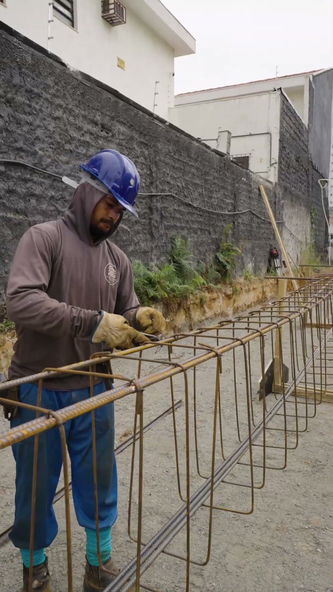 L1ne Praça da Árvore - Obras iniciadas