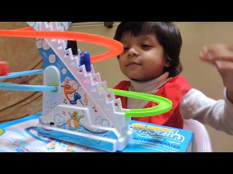 Umme Fatima & Umaima Playing Game 2nd Video Clip (06.02.2014)