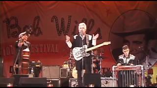 Dale Watson sings "That's What I Like About The South"