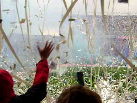 "salida del velez campeon 09" Barra: La Pandilla de Liniers &bull; Club: Vélez Sarsfield