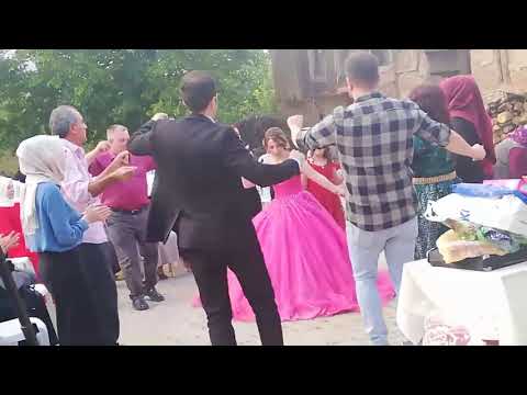 Müzisyen Özlem Ökten AKŞEHİR düğünleri savaş köyü mahallesinden Şefika Kocatürk Sözeri nişanı