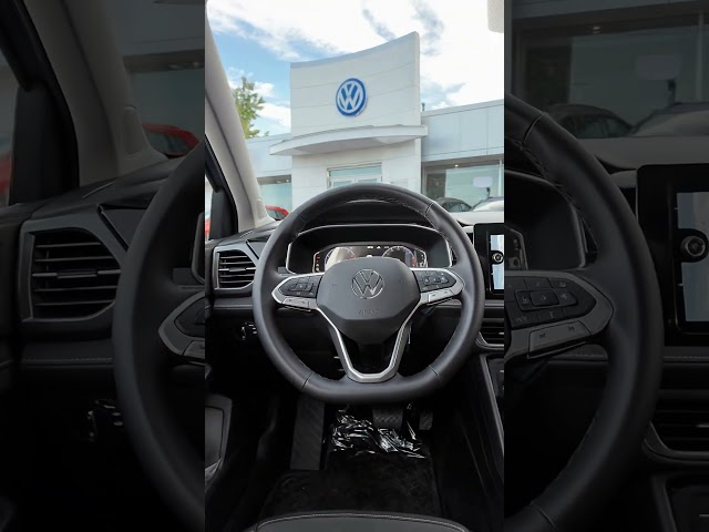 Photo 2026 Volkswagen Tiguan Comfortline R-Line Black Edition 4MOTION #1