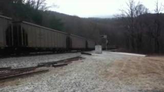 preview picture of video 'CSX Southbound at Camp Two (Peppers Creek) 11/27/11'