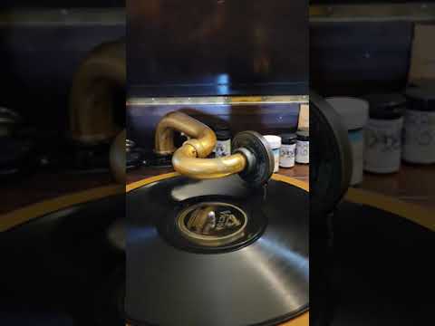 Things are Looking up Now - Hal Kemp and his Orchestra  Victor Records #25685 1937