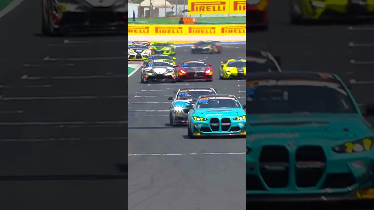 THREE WIDE through the first corner! 🫣