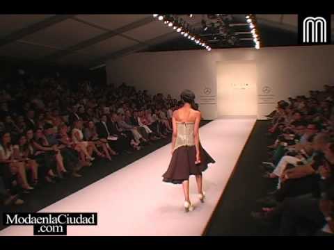Mercedes-Benz Fashion Week México O/I 2013-14 | Desfile Trista | www.ModaenlaCiudad.com