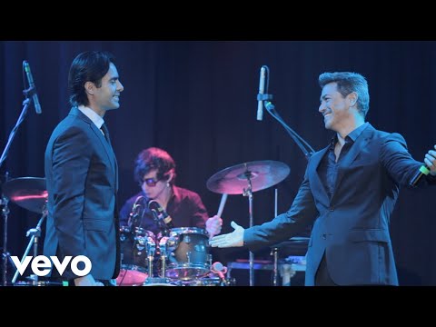 Gustavo Lara - Estimado Idiota (En Vivo) ft. Ernesto D´Alessio