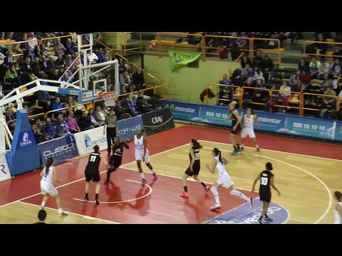 Resumen y ambiente del partido Avenida - Energa Torum