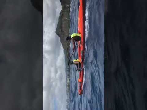 Iwona and Shaky downwind in Hawaii