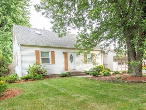 Residential for sale - 607 Burnett Rd, Chicopee, MA 01020