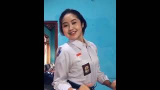 Download lagu Putih Abu' Lagi Keluarin Damage #shorts #tiktok #viral #cantik mp3