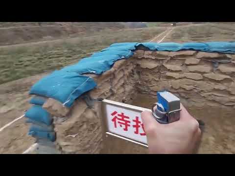 Recruits in Jiefang Street, China were frightened when they practiced throwing grenades.