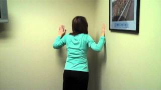 preview picture of video 'Mid Back Pain Exercises: Video 4 of 4'