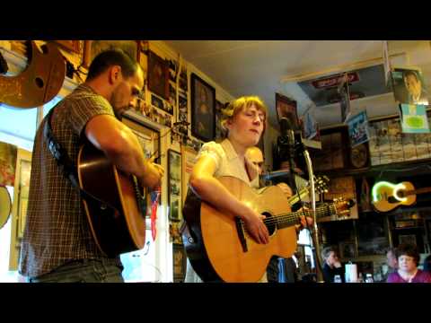 LIVE FROM THE COOK SHACK - THE HONEYCUTTERS (2012) - "Lillies"