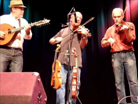 Aly Bain, Ale Moeller & Bruce Molsky - Edinburgh Folk Club - 2012 (Clip 1)