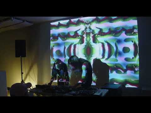 caged grave - noisefloor18