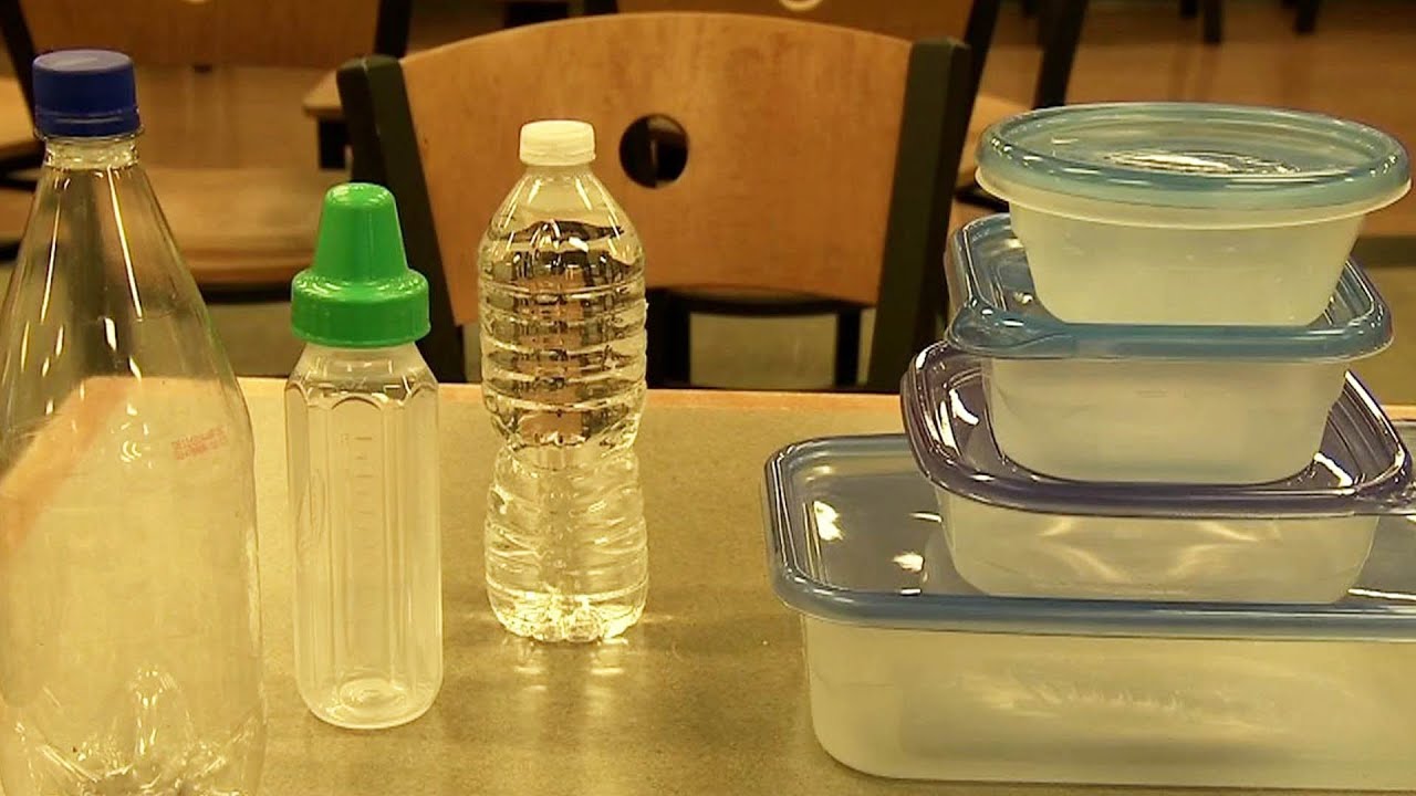 Peligro mortal al usar algunos recipiente plásticos - Despierta América