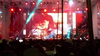 Ahora Por ley - Los Huracanes Del Norte (En Vivo en Metepec)