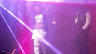Tinashe - How Many Times (Live)