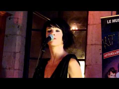 download lagu mp3 mp4 Claire Perot, download lagu Claire Perot gratis, unduh video klip Claire Perot