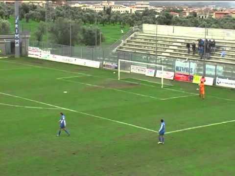 vigor lamezia hinterreggio rana si divora un gol clamoroso 1°t