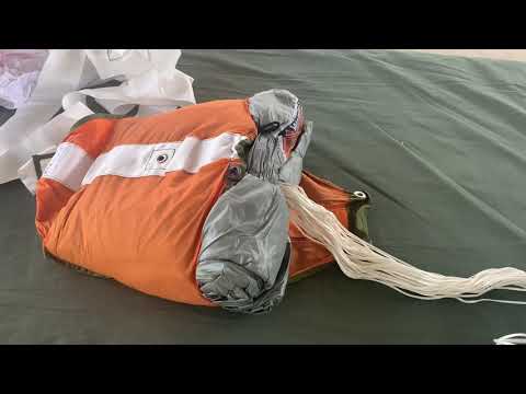 Finiks future reserve parachute 🪂 packing check