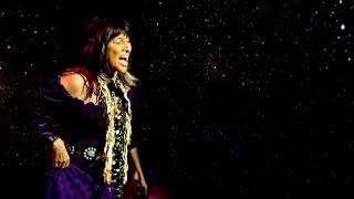 Starwalker: Buffy Sainte-Marie / Wicapi Omani Tribute (*with running lyric-line)