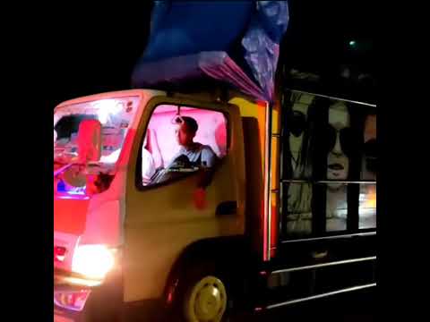 Viral||Truk Bayi Tabung Oleng Parah Angkat Ban