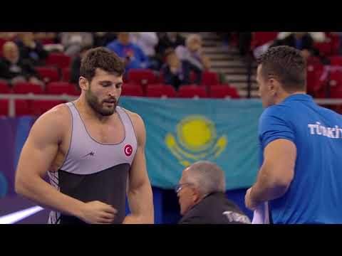 1/4 GR - 87 kg: R. KOBLIASHVILI (GEO) v. M. BASAR (TUR)