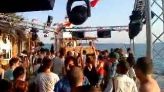 Unabombers play Hang Together (Keep Schtum Re Edit) at Electric Elephant  2011