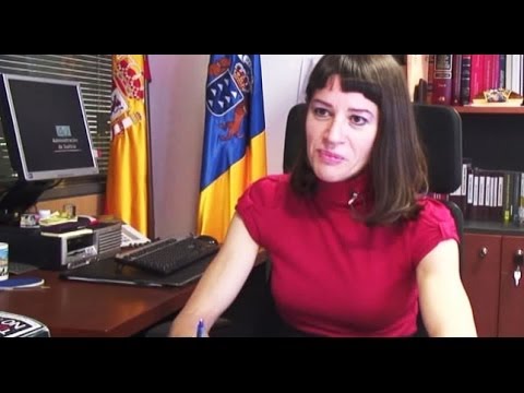 Una jueza de Lanzarote se hace pasar por prostituta para darse de alta como autónoma