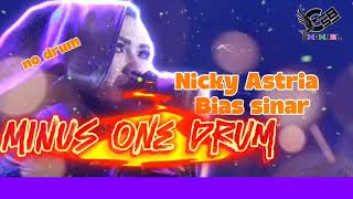 Download lagu Nicky Astria, Bias sinar, minus one drum, no drum mp3