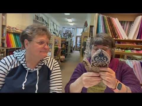 Magpies Cottage - knitting podcast 113
