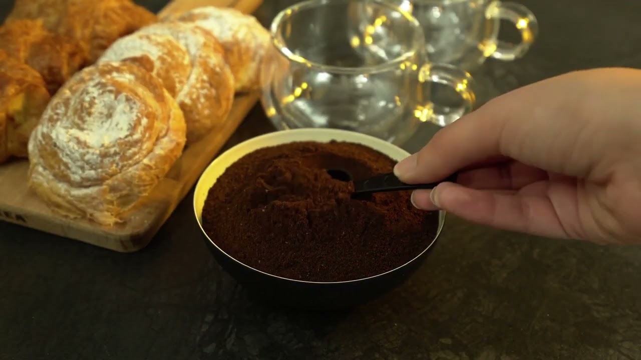 Кавоварка краплинна CECOTEC Coffee 66 Heat video preview